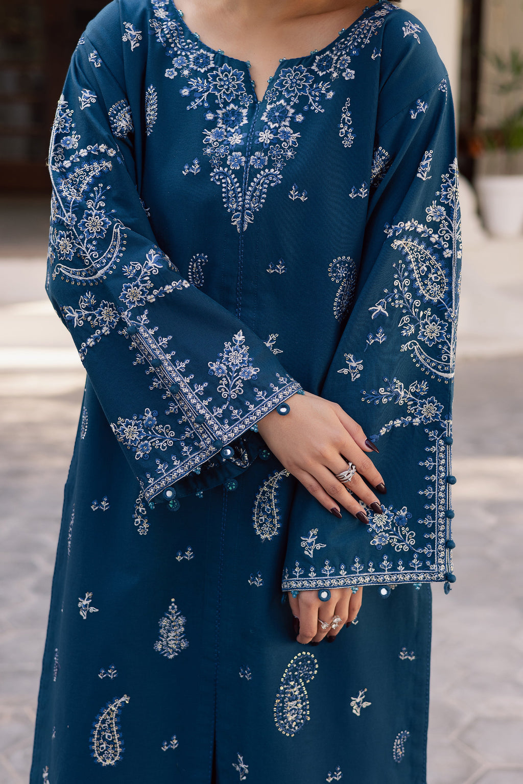 Gulzar- 2Pc Stitched Embroidered Lawn Dress