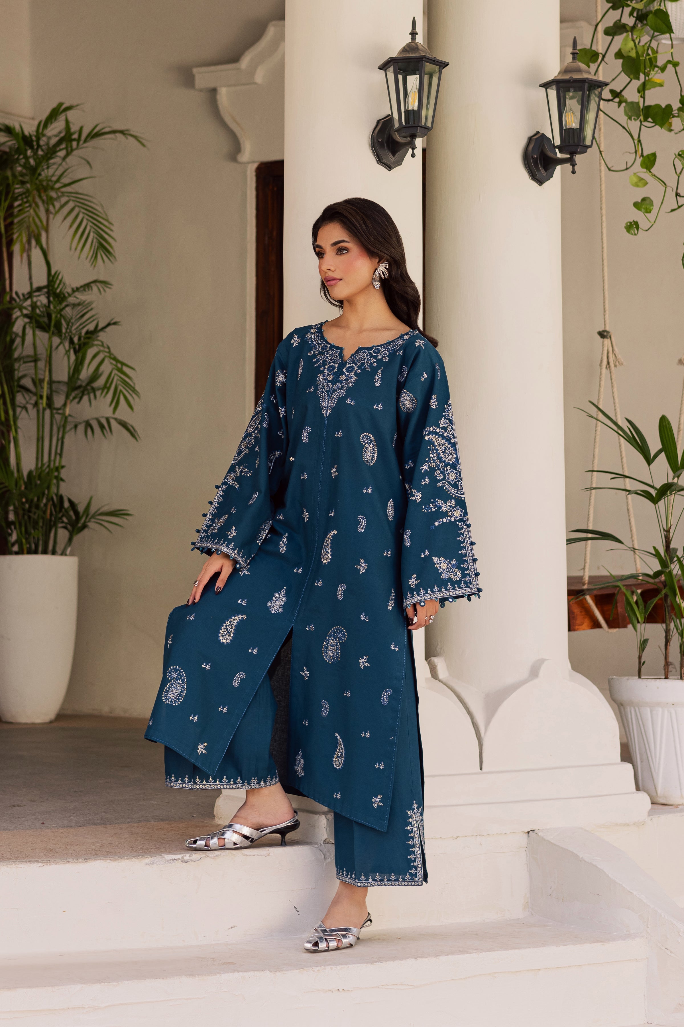 Gulzar- 2Pc Stitched Embroidered Lawn Dress